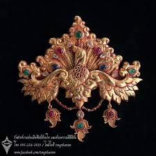 จ โบราณ ลวดลายนกย ง ประด บด วยเพชร ท บท ม มรกต และไพล น เทคน คการข นร ปสล กด นแบบโบราณ เคร องประด บช ดไทย ancient jewelry antique jewelry jewelry patterns