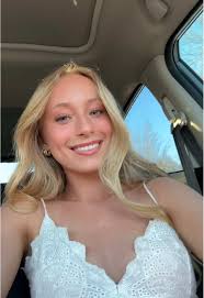 Senior pics🤍🤍🤍 w/ @emma coulter #fyp