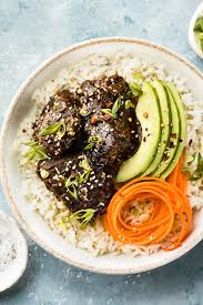 The sauce gives korean short ribs a delicious sweet soy flavor and an amazing tenderness. Korean Beef Short Ribs Slow Cooker Recipe No Spoon Necessary