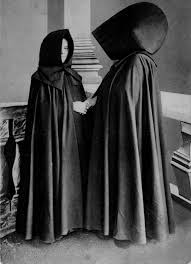 Capote e capelo : r/HistoricalCostuming