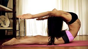 I Don T Exactly Understand How A Body Does This But I Want Mine To Online Yoga Yoga Fitness Yoga Asanas