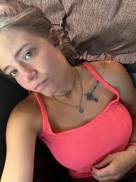 I'm sure no one cares but i'm 287 days sober❤️‍🩹💔