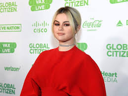 Facebook twitter flipboard reddit pinterest whatsapp. Selena Gomez Opens Up About Her Weight Fluctuating A Lot