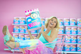 Sie postete auf instagram ein bild, dass ihre mutter kurz nach der geburt von ihr, der kleinen beatrice, zeigt. Beatrice Egli S Feet Wikifeet