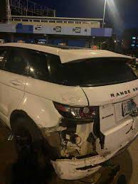 Am a photographer virgo king♍️, a lover, cute and a hustler. Trailer Crushes Cars Allegedly Belonging To Endsars Protesters In Lekki Lagos State Lucipost