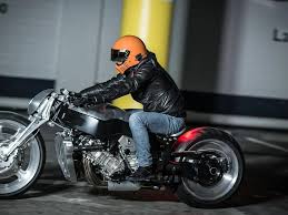 Ratbike (rattenrad) nennt man ein motorrad mit bewusst ungepflegtem bis verwahrlostem aussehen. Bmw Motorrad Unveils Two Custom Bikes Based On The K 1600 Gtl