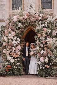 Decorating a church for a wedding can add a romantic and magical touch to an already special day and with the vast array of flowers and colours in each season you as the bride. Hampshire Luxury Wedding Flowers 5 Ways To Be Inspired By A Royal Wedding Floral Arch Louise Avery Flowers