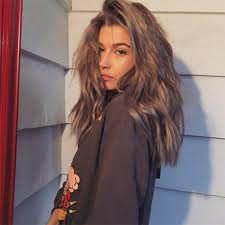 Znalezione obrazy dla zapytania hailey baldwin