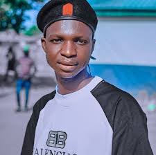 Debbie Speaks's Instagram, Twitter & Facebook