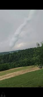 Jeden z budynków mieszkalnych został całkowicie zniszczony. Kk4ip5is753unm