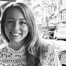 Sandra Tuma's Instagram, Twitter & Facebook