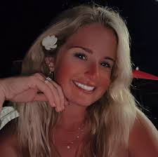 Holly Kenniston and Andrew Amato's Wedding Website