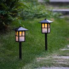 Shop Set Of 2 Pagoda Solar Pathway Lights Overstock 15390599