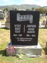 Wyatt Earp 1848 1929 Famous Tombstones Famous Graves Grave Marker