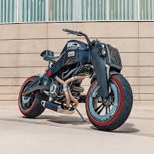 Se ve sufrir a petkovic en la zona técnica. Artstation Vladimir Petkovic