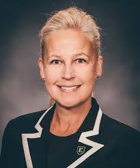 Danielle Boles's Instagram, Twitter & Facebook