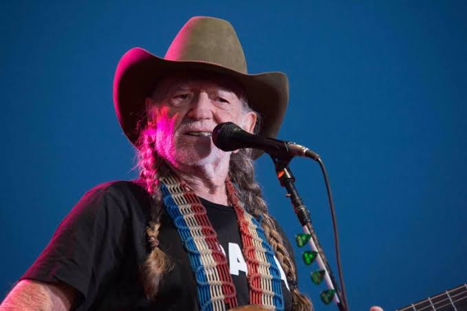 Willie Nelson calls to stop data center in his Texas hometown - San Antonio  Current