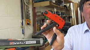 Для просмотра онлайн кликните на видео ⤵. Bodge It With Brian Plasterboard Cavity Wall Anchor Fixing Gun Youtube