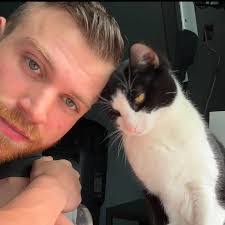 Carol Starr's Instagram, Twitter & Facebook