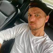 Dustin Hudnall's Instagram, Twitter & Facebook