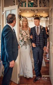 Wedding of the Week: Nikki & Stephen's Romantic and Relaxed Galgorm  Ceremony