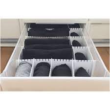 衣類の収納 季節の変わり目に衣類の見直しを𓆸 着なかった服は手放して これからのシーズンのものを買い足す 定期的にケース内を整理整頓するようになってから溢れかえることもなくなりました ノv ヒートテックや厚手のタイツは仕切り板を使って収納してい