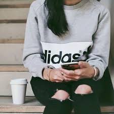 Pin By دموع الورد On رمزيات بنات Fashion Sweatshirts Women Style