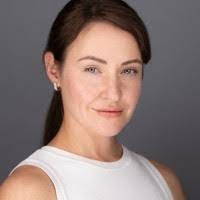 Holly Knudson's Instagram, Twitter & Facebook