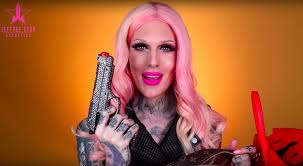 Before he was a makeup king, jeffree star was a myspace superstar — and he's made quite a if you grew up in the days before youtubers, you knew jeffree star not as a beauty vlogger and indie. Jeffree Star Doesn T Want To Be The Villain Anymore