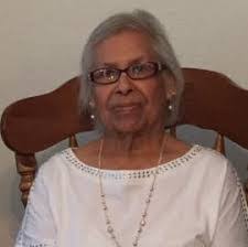 Ellie Silva's Instagram, Twitter & Facebook