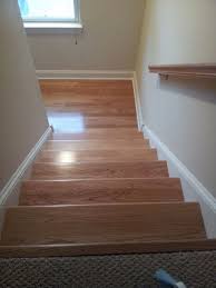 Wooden Stairs Carpet Landing Floor Installation Photos Red Oak Hardwood Stair Refinishing Laminate Flooring On Stairs Red Oak Hardwood Hardwood Stairs