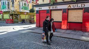Ιρλανδός m (irlandós, male from ireland, irishman). Irlandia Pros8ese 26 Xwres Sth Lista Ypoxrewtikhs 3enodoxeiakhs Karantinas In Gr