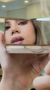 Time to shine, Somos un espacio donde tu belleza nos inspira cada día.,  Crea con nosotros tu mejor versión., Contact us.