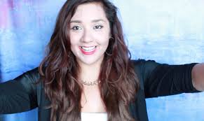 Jessii Vee - Age, Family, Bio | Famous Birthdays