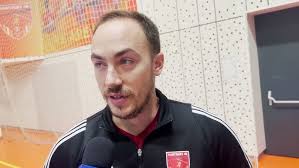 Réaction de Scott Parent, entraineur adjoint du MHB, après la victoire  contre Saintes (32-31)