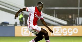 He was born and raised in amsterdam, kingdom of the netherlands, during 2002. Brobbey Wil Bij Ajax Blijven Ze Zijn Aan Het Onderhandelen Ik Wil Blijven Voetbalprimeur Nl