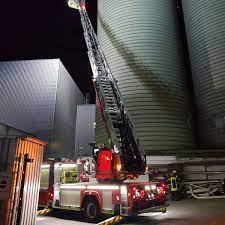 Liste der beliebtesten umschulung in recklinghausen; Komplizierter Einsatz Feuerwehr Ruckt Zu Brand In Getreidesilo In Recklinghausen Aus Nrw