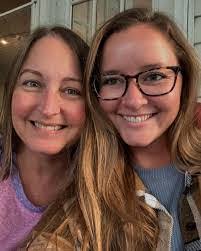 Allison Capps's Instagram, Twitter & Facebook