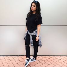 Baddie Black And White Vans Outfit Black And White Outfit With Iuter Sweater H M Black Denim Vans Old Skool Instagram Myway Fashion Outfits Old Skool Outfit