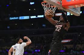 Anthony davis is one of the premiere big men in the nba. Deandre Ayton Dunked All Over Anthony Davis Video