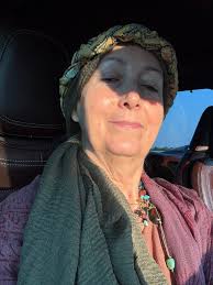 Being a background extra