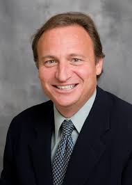 Ophthalmologist first to use new lens in Michigan