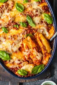 Entdecke rezepte, einrichtungsideen, stilinterpretationen und andere ideen zum ausprobieren. Stuffed Shells With Meat And Cheese Italian Stuffed Pasta Shells Video