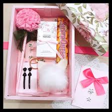 Ahad 24 may 2020 20:45 wib. Gratis Giftbox Hadiah Ulang Tahun Pacar Cewek Kado Hadiah Unik Untuk Wanita Shopee Indonesia