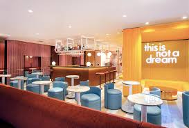 Luxe nail salon: BusinessHAB.com