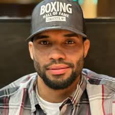 Angel Ilarraza's Instagram, Twitter & Facebook