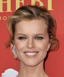 Eva herzigova attends the screening of rocket man during the 72nd annual cannes film festival on may 16, 2019 in cannes, france. Eva Herzigova Long Wavy Dark Blonde Updo