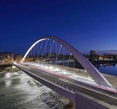 During the floods of 1994, the water level rose to cover the roadway. Gallery Of Cittadella Bridge Richard Meier Partners 12 Richard Meier Bridges Architecture Bridge Design