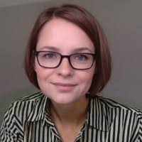 Sarah Wingate's Instagram, Twitter & Facebook