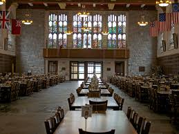 Kendall college dining room, comedor elegante cocina americana contemporánea. Us Colleges With The Best Food
